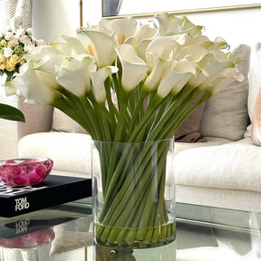 Cala Lilies In 25cm Glas Cylinder
