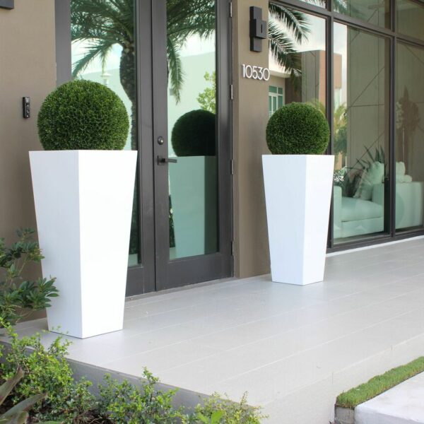 Groß Beau Fiberglas Vase Topiary