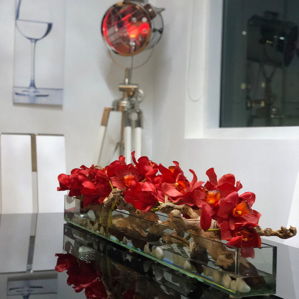 Rot Cymbidiums · ca. 48 cm im 48″ Casa Moderna Glas Plate Pflanzgefäß · ca. 48 cm